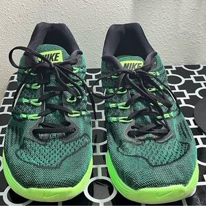Nike Lunartempo 2 Men’s Size 14 Green and Black Sneakers with Breathable Mesh